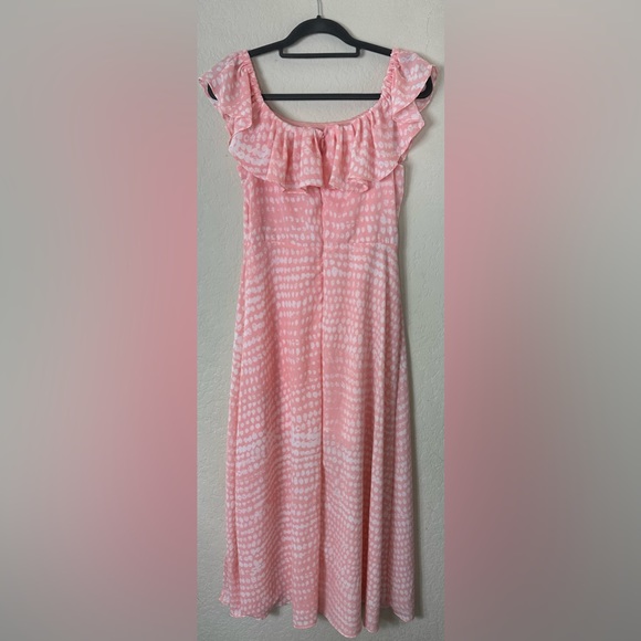 NWT BCGB Paris Women’s Maxi Dress Off The Shoulder Peach Size Medium - Picture 4 of 12